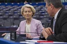 Ursula von der Leyen e Maros Sefcovic (Afp)