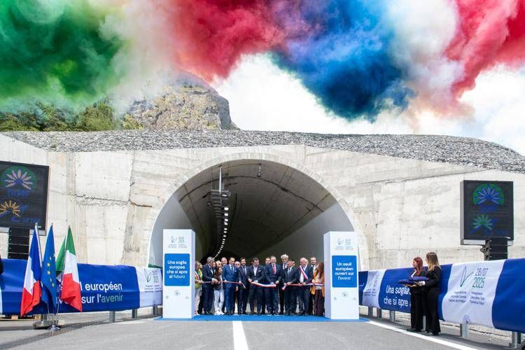 L'apertura della  seconda canna del Frejus