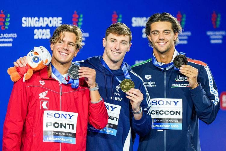 Thomas Ceccon sul podio dei 50 delfino