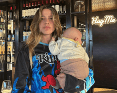 Jacqueline e il figlio Enea - Fotogramma/IPA