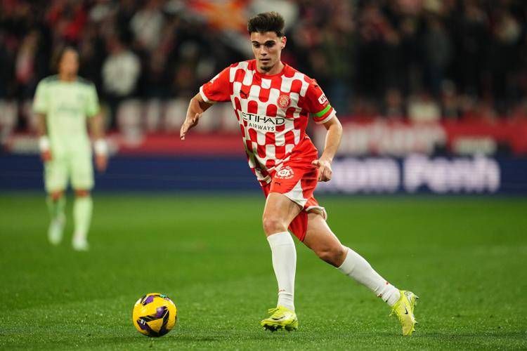 Miguel Gutierrez, chi è il terzino che piace al Napoli