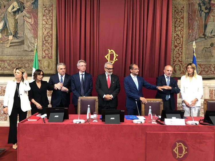 Farmaceutica, Schillaci: "Testo unico per superare norme frammentate e farraginose"