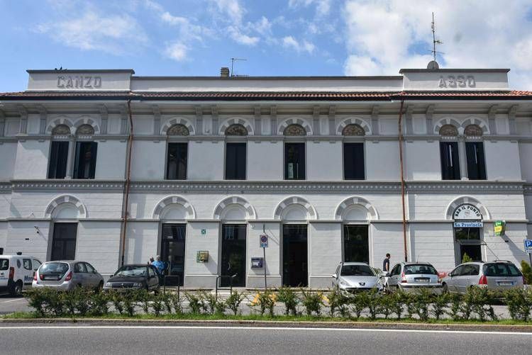 Trasporti, assessore Terzi visita stazione riqualificata di Asso