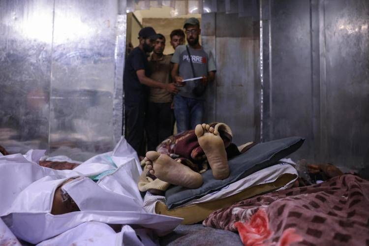 Gaza, "101 morti in 24 ore". Trump: "Hamas si arrenda e finirà la crisi umanitaria"