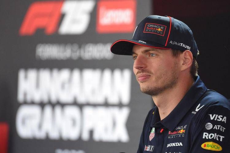 Verstappen resta in Red Bull, l'annuncio: "Il mio futuro è sempre stato chiaro"