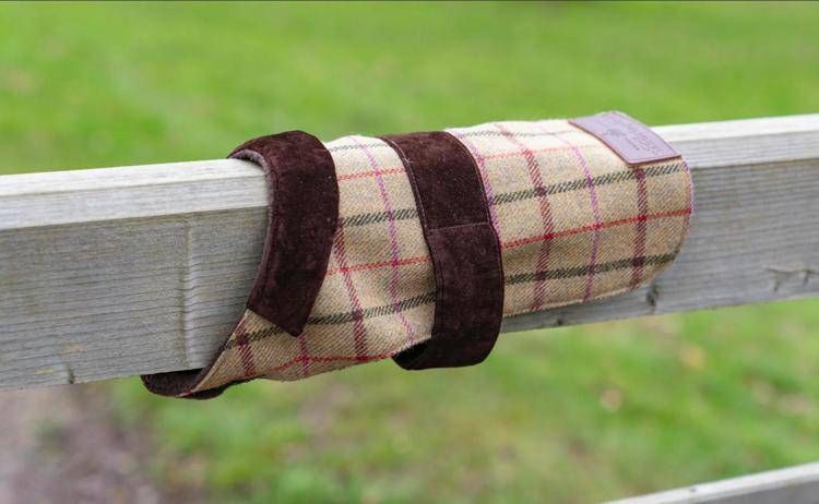 Il cappottino in tweed in vendita nel negozio e sul sito di Sandringham