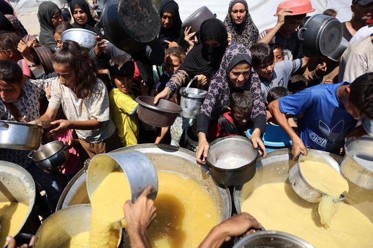 Gaza, al Jazeera: "Altri tre morti per fame, 162 in totale"