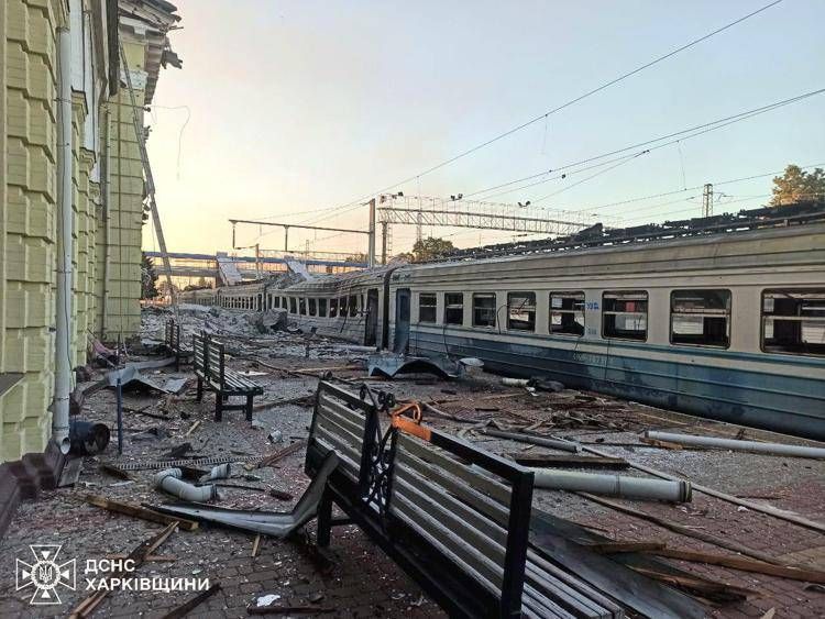 Attacco russo contro una stazione ferroviaria di Lozova 