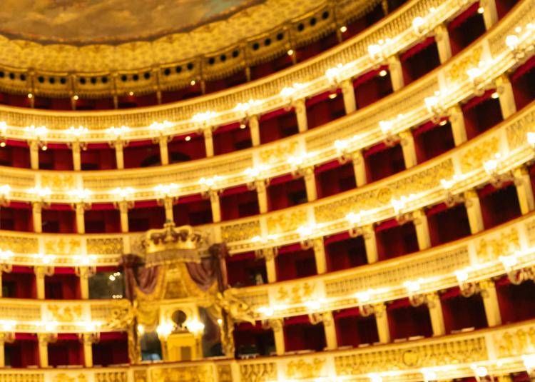 L'interno del teatro San Carlo - Ipa
