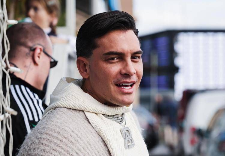 Alessandro Basciano 'rifiuta' il braccialetto elettronico, ora il dj rischia i domiciliari