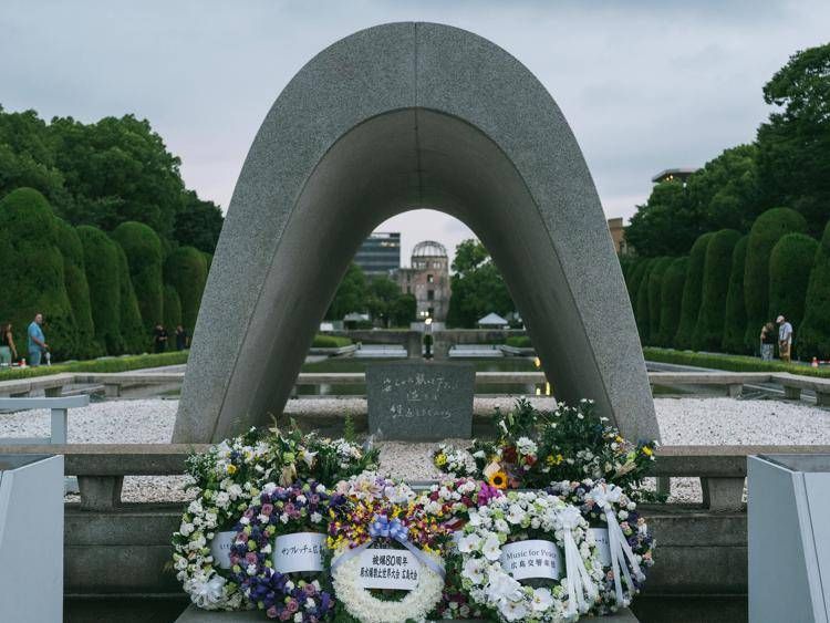 Use of nuclear warheads 'crime against humanity' says Italy on anniversary of Hiroshima bombing