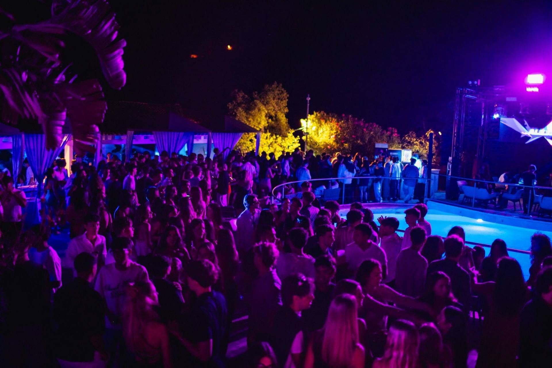 Country Club Porto Rotondo: Country Festival, l'Estate 2025 Esplode tra Urban, Pop e Dance!