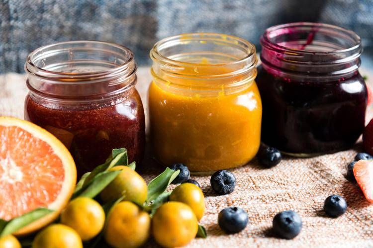 Botulino, da olive nere in acqua a conserve 'fai da te': in che cibi si trova