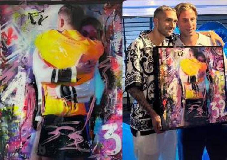 Il quadro e l'abbraccio tra Cataldi e Bove - Instagram