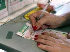 Schedina del Superenalotto - (Ipa)