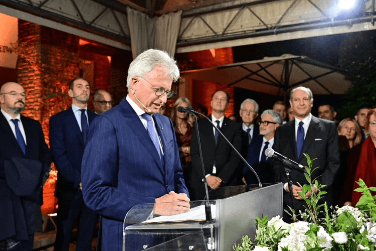 Ambasciatore Hans-Dieter Lucas