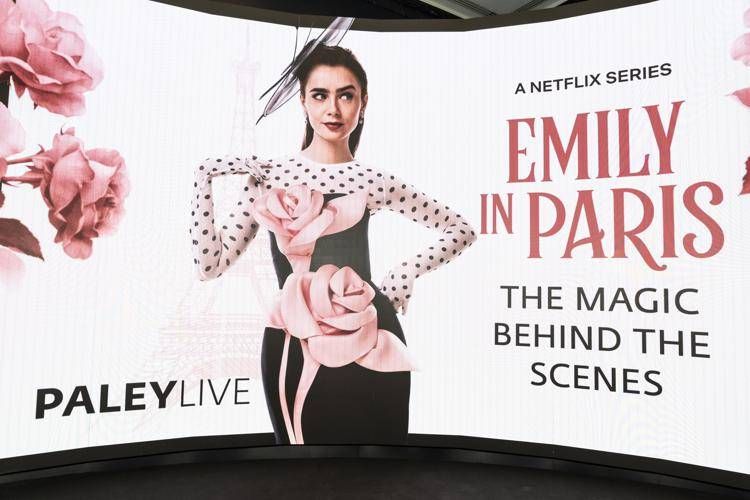 Emily in Paris sbarca a Venezia, il 'caso casting': come devono essere le comparse