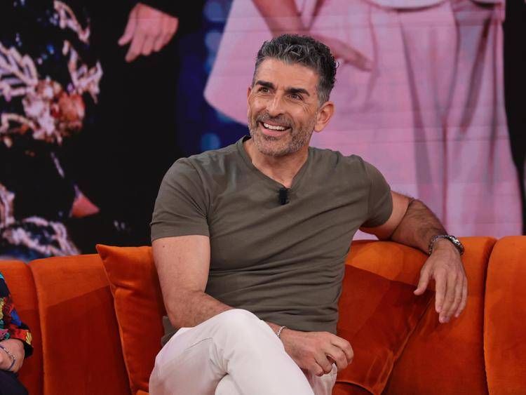 Simone Di Pasquale torna in pista a Ballando con le stelle: sarà di nuovo maestro