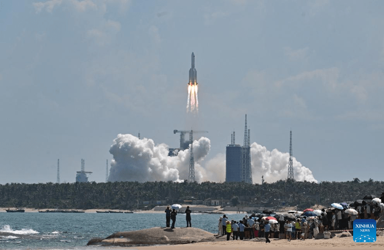 La Cina ha lanciato un nuovo gruppo di satelliti per l'internet nazionale