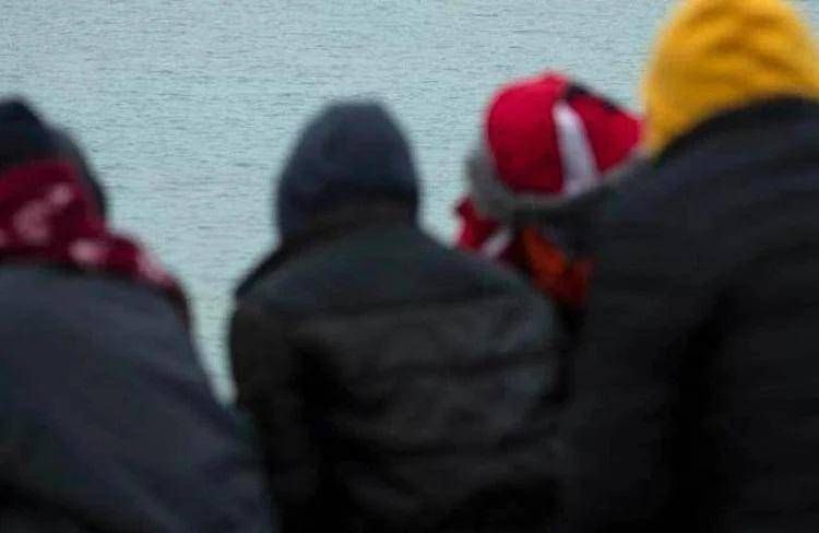 Naufragio Lampedusa, la testimonianza: "Sul molo superstiti stremati e in lacrime"