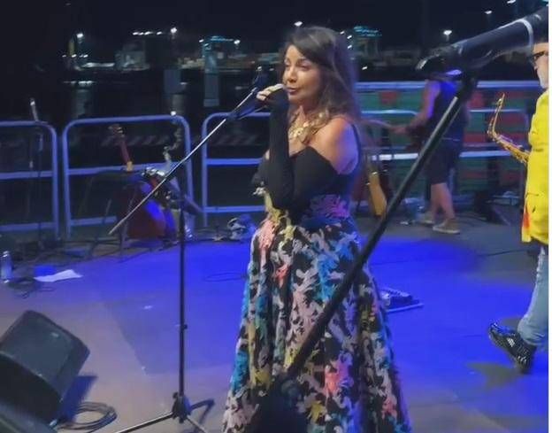 Pippo Baudo Dead, Cristina D'Avena'nın Sahnesinden duyuru: Video
