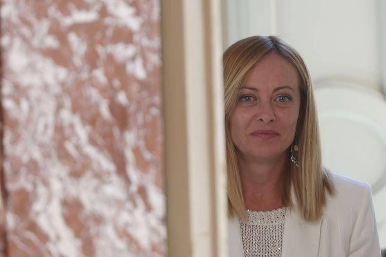 Meloni ha sciolto le riserve: rinviato il viaggio nell'Indo-Pacifico per seguire la crisi Ucraina