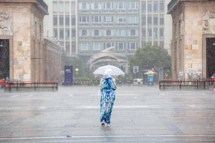 Ultimi giorni di caldo e sole, ma la svolta è dietro l'angolo: le previsioni meteo