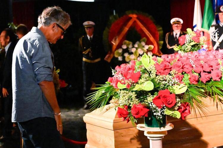 Baudo, Fiorello: "Pippo è sempre un po' di più. Chi insegnerà a fare la tv, adesso?"