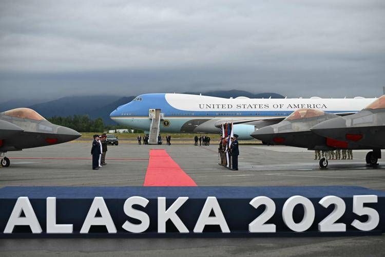 Ucraina, blogger militari russi criticano vertice Alaska: 