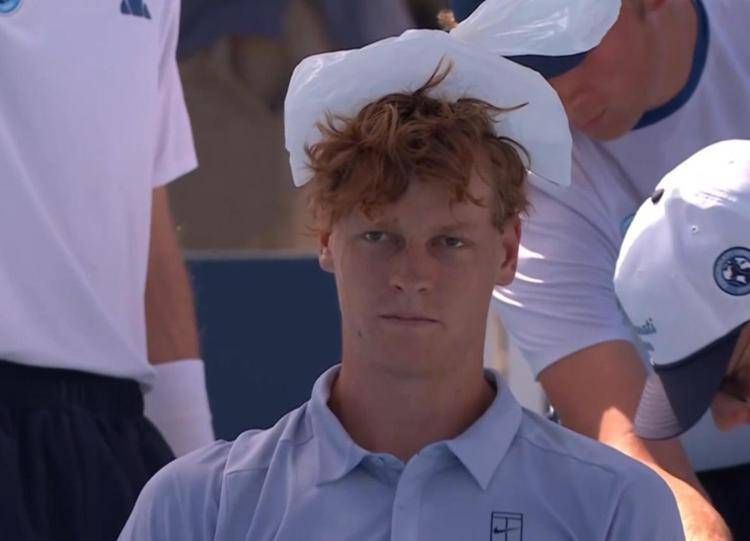 Sinner, ritiro contro Alcaraz: "Stavo male, ci ho provato". Cos'è successo a Jannik