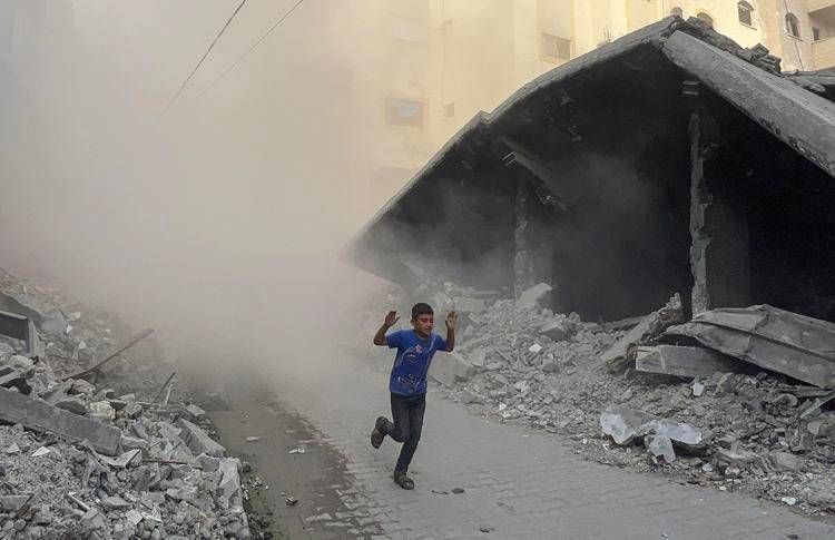 Katz approva piano per occupazione Gaza City. Hamas denuncia: "Uccisi quasi 19.000 bambini dal 7/10"