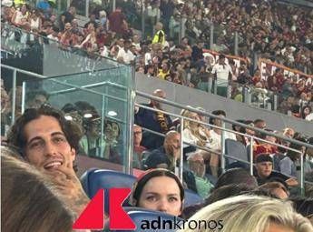 Damiano David in tribuna per Roma-Bologna, bodyguard 'stopper' caccia ammiratri