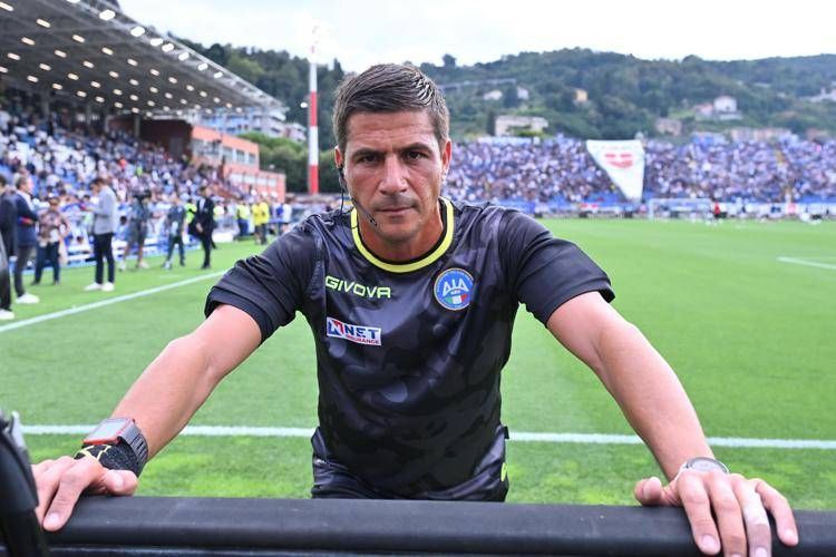 Como-Lazio nella storia della Serie A: gol annullato a Castellanos e 'spiegazione live' dell'arbitro ai tifosi