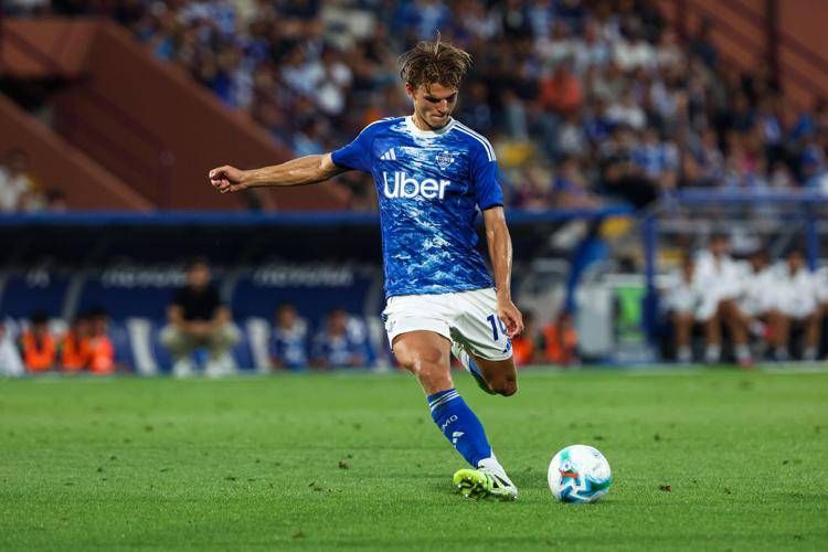 Como-Lazio 2-0: Fabregas vince subito con Douvikas e Paz. Falsa partenza per Sarri