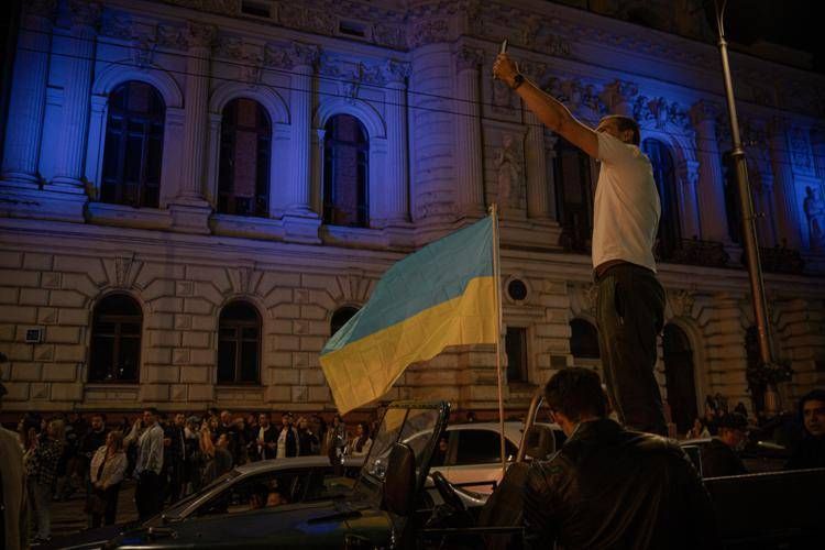 Ucraina, Vance: "Garanzie di sicurezza solo a fine guerra". Lavrov: "Mancano i contenuti per incontro Putin-Zelensky"