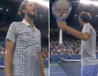 US Open, Medvedev perde la testa e la parti