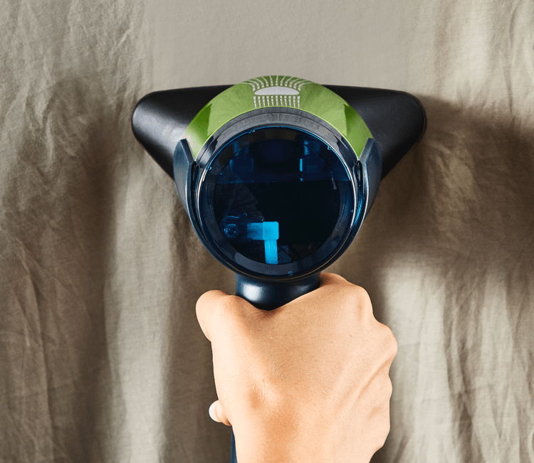 AeroSteam, test dello stiratore verticale Rowenta