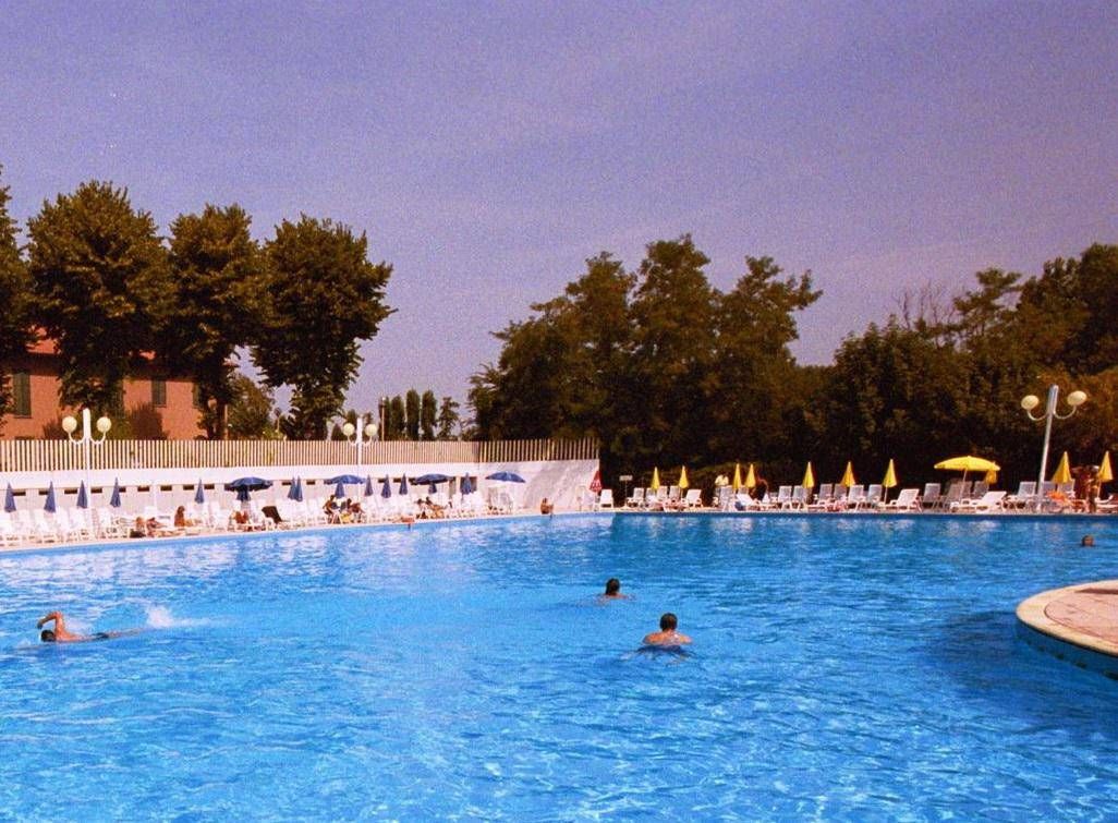Identikit konukları '50 yaşından büyük bir terapi ve 35 yaşında rahatlama arıyor'