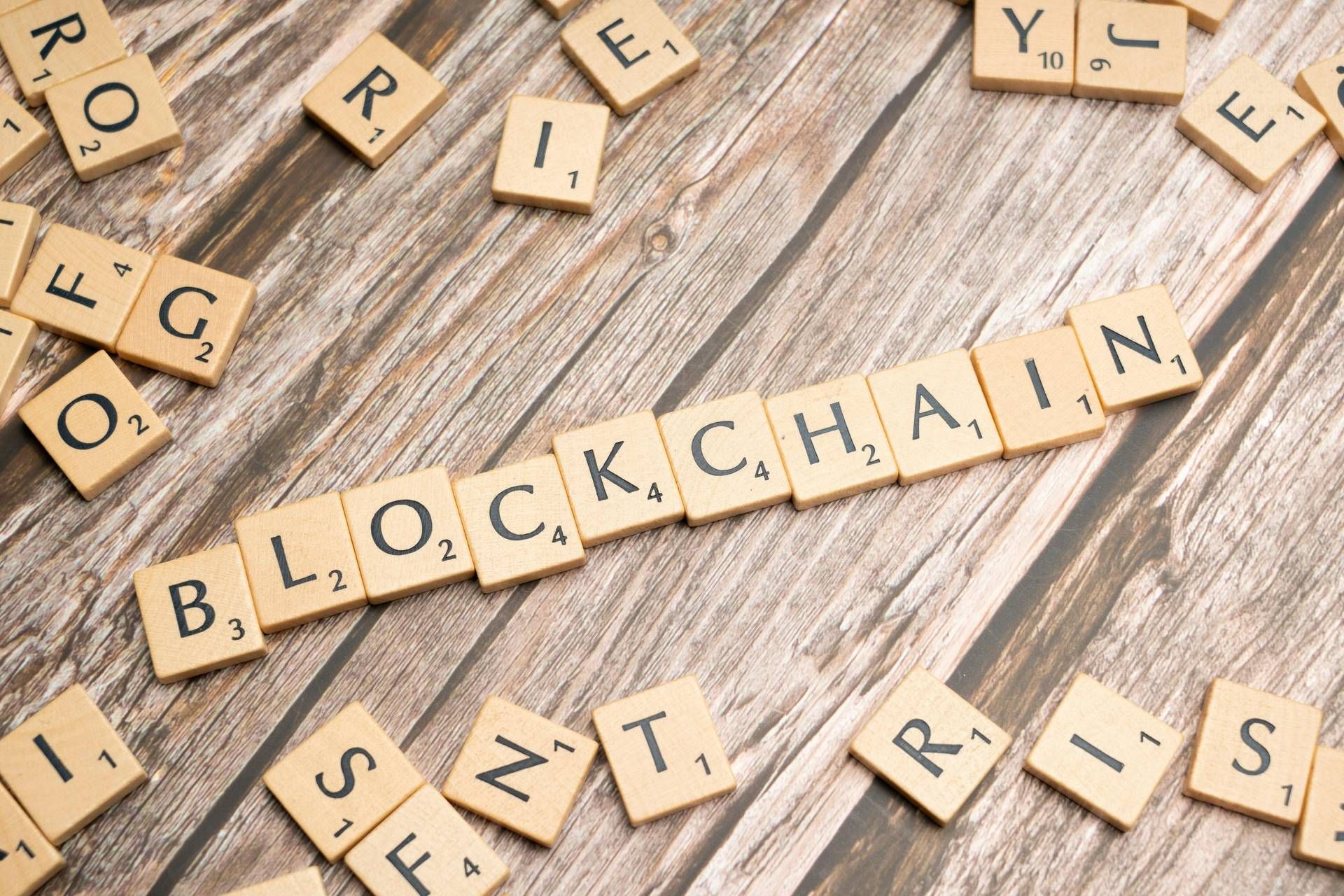 Okul, sınıfta blockchain? Dijital ve istihdam gelecek için becerilerin boşluğunu doldurun