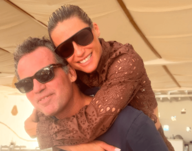 Michelle Hunziker e Nino Tronchetti Provera, baci e regali ad alta quota