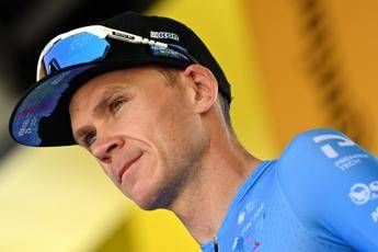 Chris Froome operato con successo: 