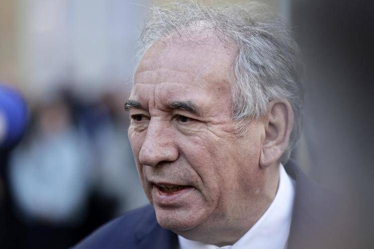 Francia, Bayrou: "Italia fa dumping fiscale"