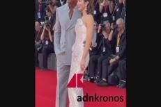Mostra Venezia, sul red carpet flash puntati su Dwayne Johnson ed Emily Blunt