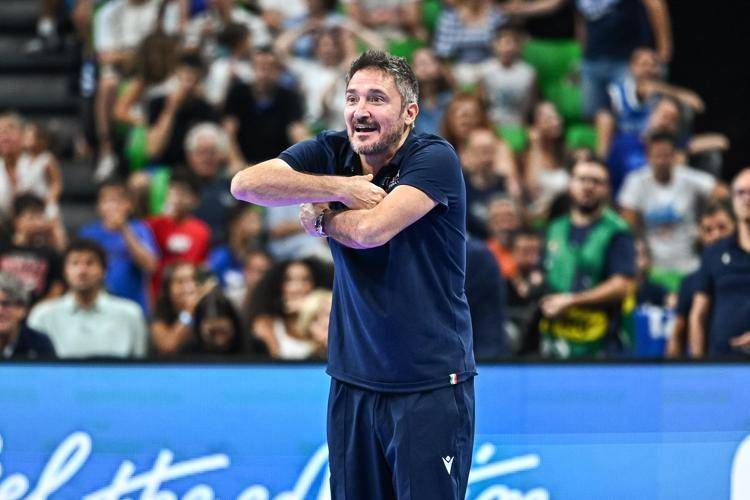 Italbasket, Pozzecco e la dedica da brividi a Polonara: "Quando ci risponde vinciamo sempre"