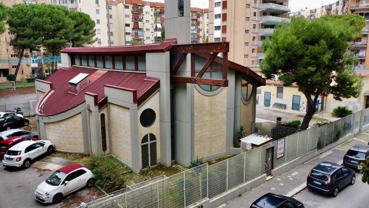 Neonato morto in culla termica a Bari, chiesto rinvio a giudizio per parroco e tecnico