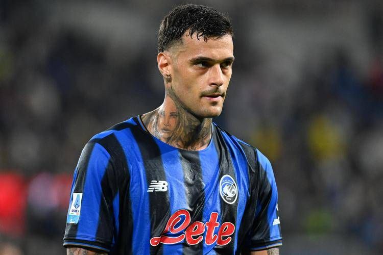 Italia, tegola per Gattuso: infortunio per Scamacca, lascia il ritiro