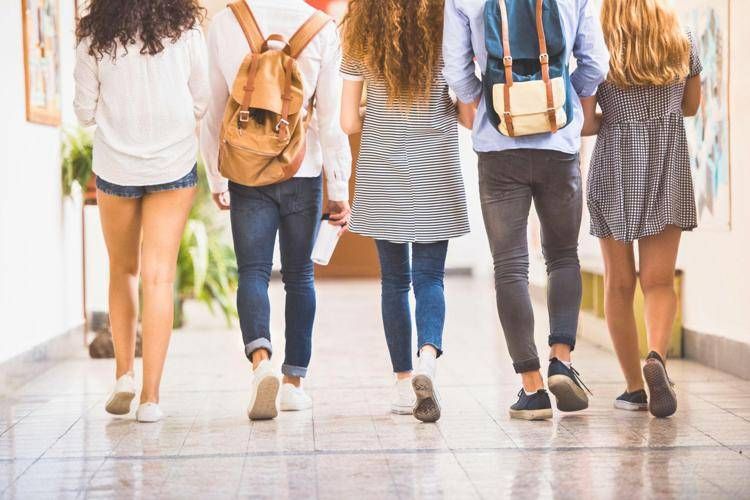 scuola_studenti_maturita_canva
