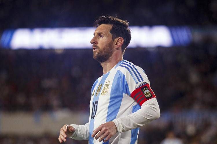 Messi, ultima partita con l'Argentina in patria. Scaloni scoppia a piangere