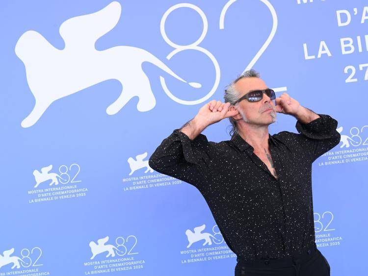 Piero Pelù: "Non sono una rockstar". A Venezia il documentario 'Rumore dentro'