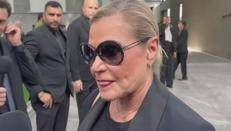 Simona Ventura saluta Armani: “Una guida per tutta l’Italia” - Video
